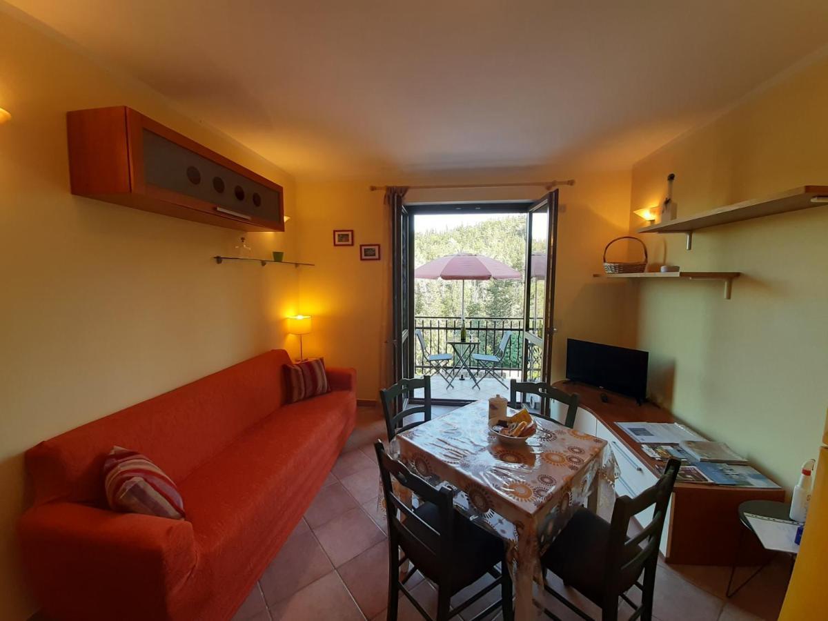 Terrazza Su Fosso Bianco Lägenhet Bagni San Filippo Exteriör bild